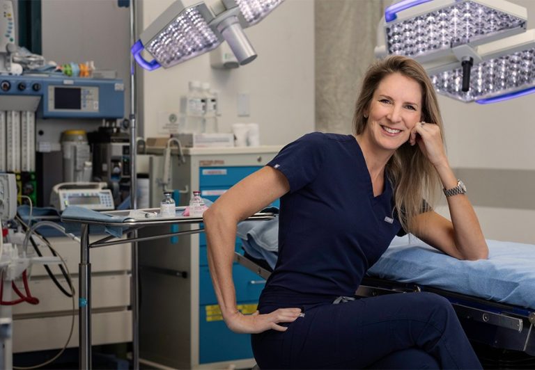 dr.lisa in surgery room